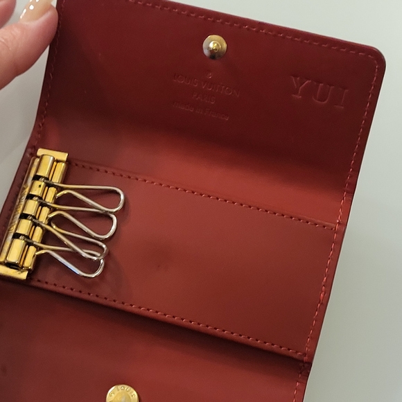 Vernis LOUIS VUITTON Monogram Key Holder - Picture 12 of 12